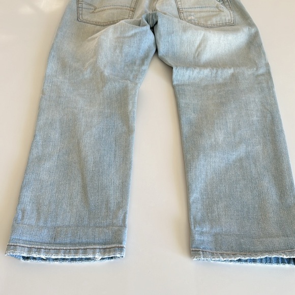 American Eagle Women’s Distressed Jeans - Picture 8 of 10